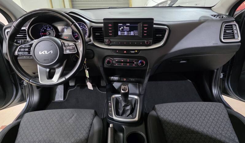 KIA CEED lleno