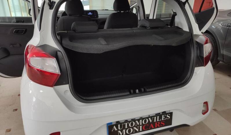 HYUNDAI i10 ESSENCE lleno