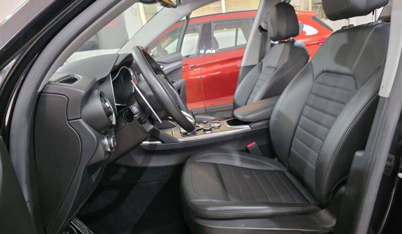 ALFA ROMEO STELVIO SPRINT Q4 lleno