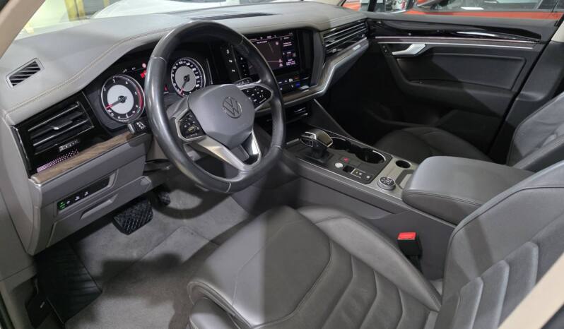 VOLKSWAGEN TOUAREG lleno