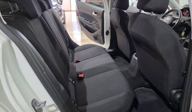 PEUGEOT 308 lleno