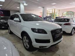 AUDI Q7 lleno