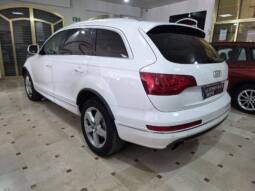 AUDI Q7 lleno