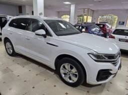 VOLKSWAGEN TOUAREG lleno