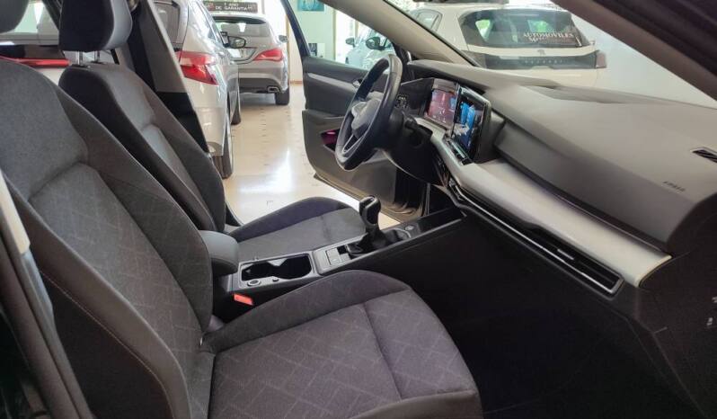 VOLKSWAGEN GOLF VIII LIFE lleno