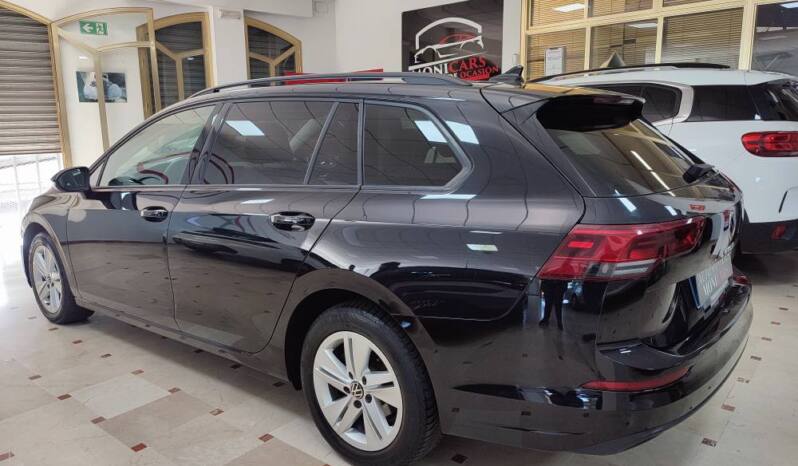 VOLKSWAGEN GOLF VIII LIFE lleno